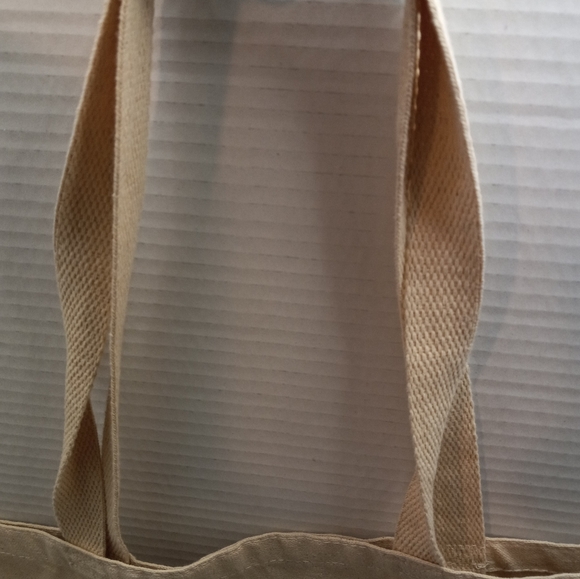 Chris Stapleton Q-Tees Canvas Fabric 15 1/2 in long x 20 in wide Cream Tote Bag - Picture 7 of 10